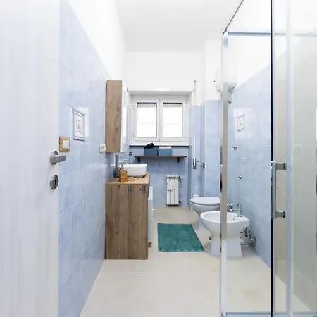 Kai- A 200m Dal Mare Di Roma, Apartment