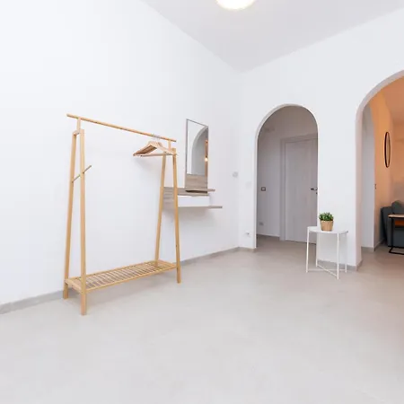 Kai- A 200m Dal Mare Di Roma, * Lido di Ostia